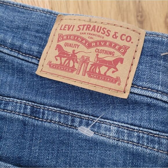 NWT Levi's Medium Wash Midrise Classic Straight Leg Jeans 24W M - Picture 4 of 12